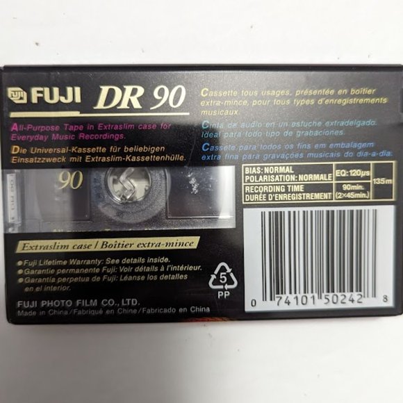 7 New Sealed Blank Audio Tapes Fuji IEC 1/Type 1 DR 90 min. Extraslim Case - Picture 2 of 2